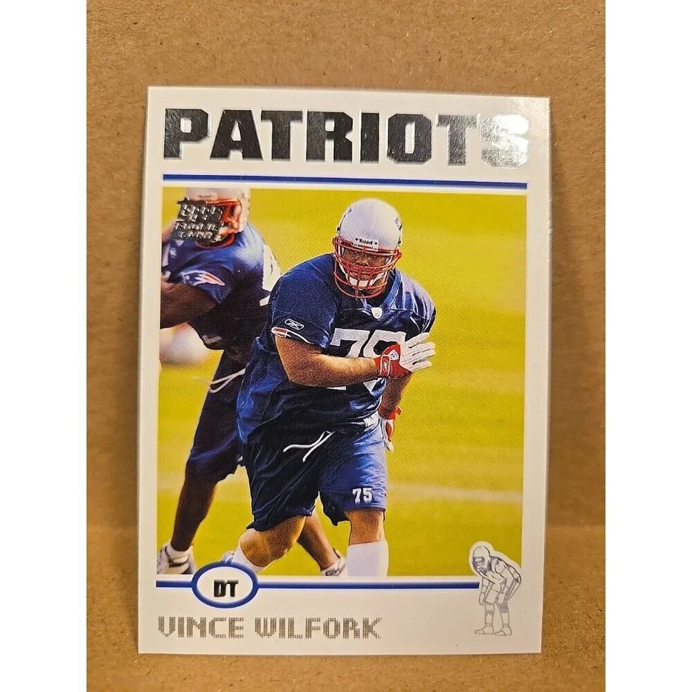 2004 Topps Football #327 Vince Wilfork Rookie  New England Patriots